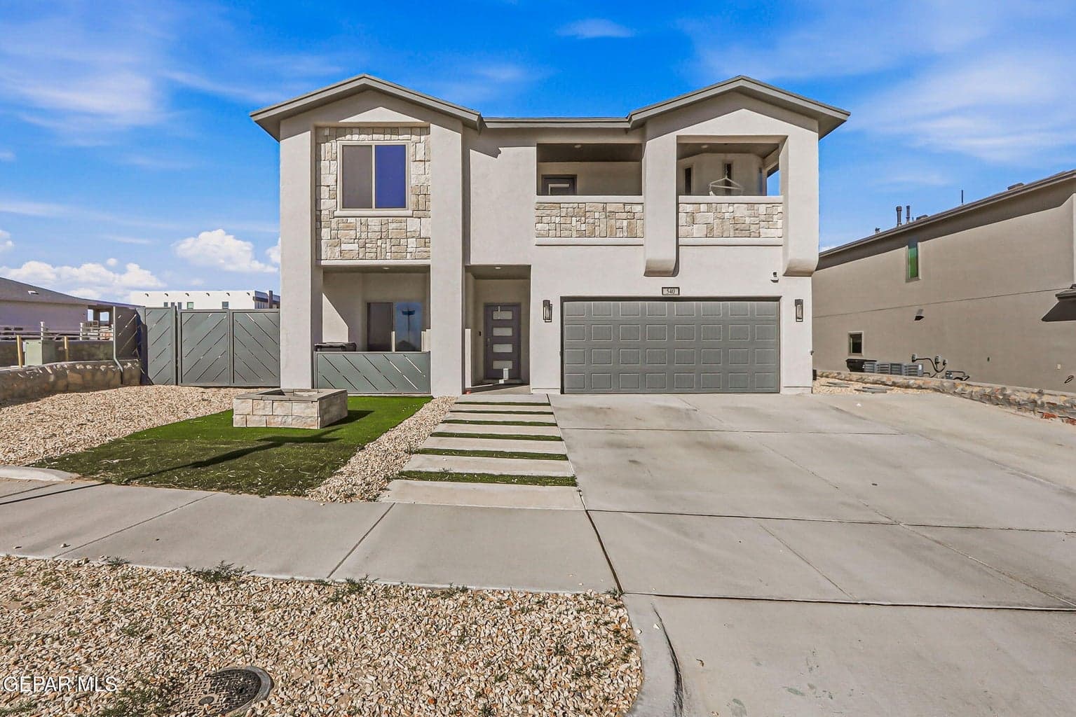 540 OAKMONT