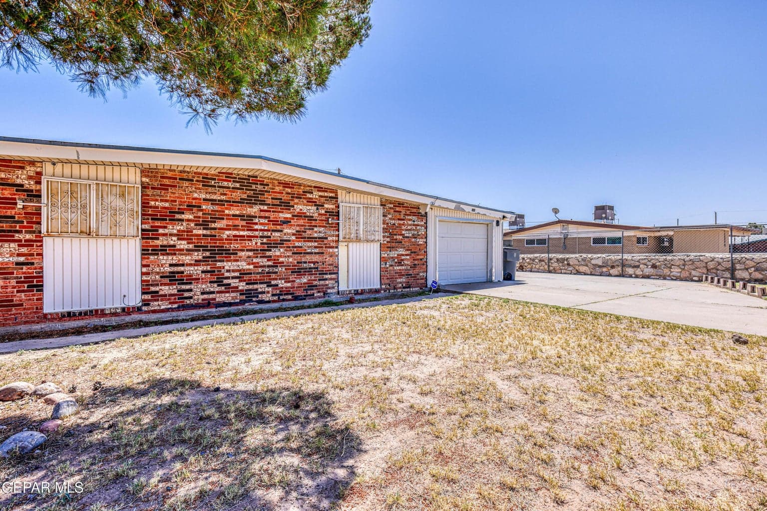 362A1332_HDR