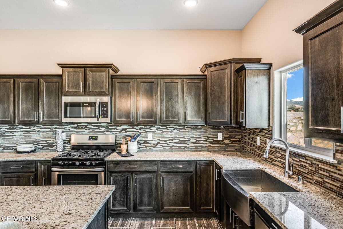 7878 Enchanted Ridge Dr -23