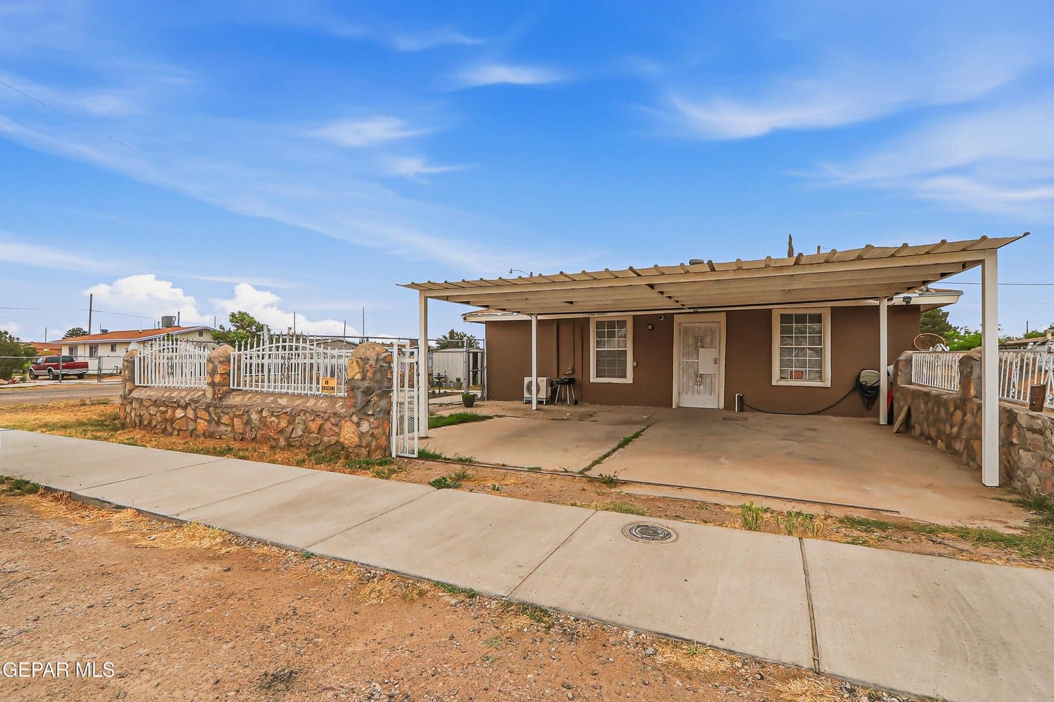 Side Triplex With Porch