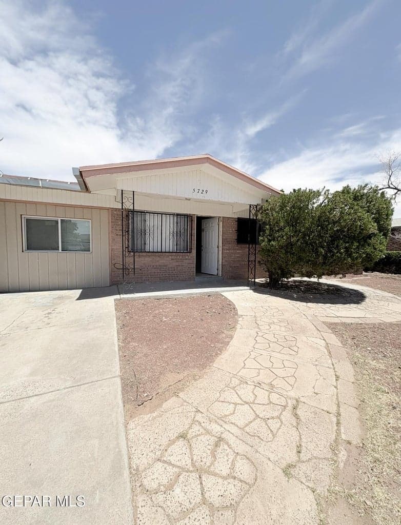 Photo of 5729 SWEETWATER Drive