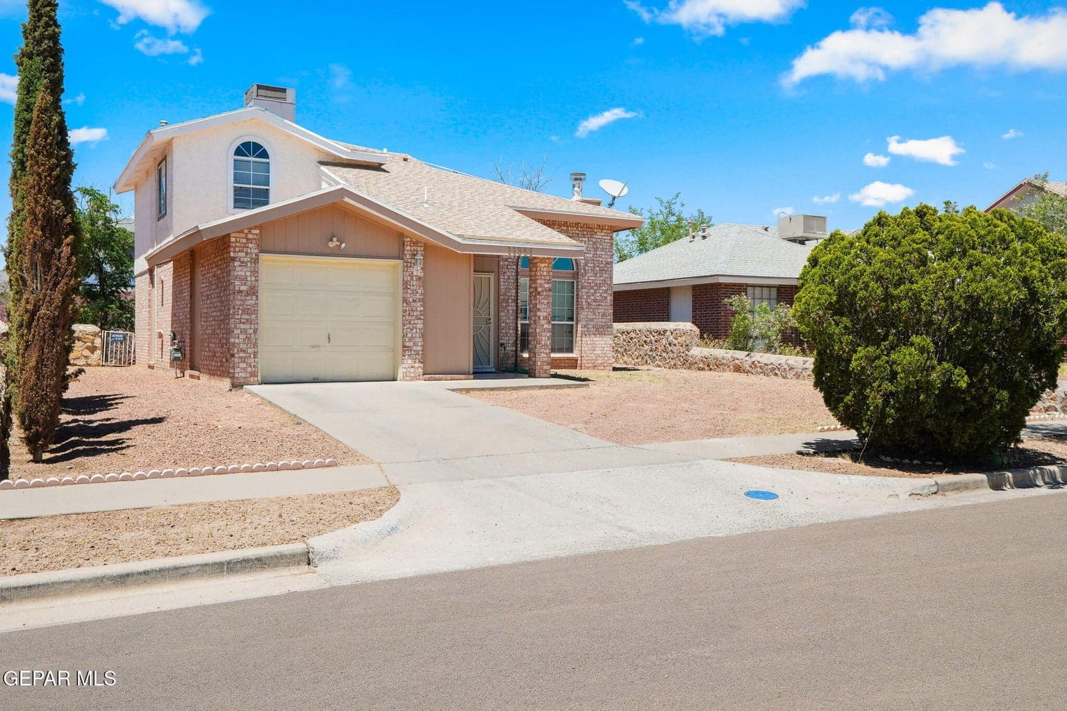 11381 Tenaha Ave-2