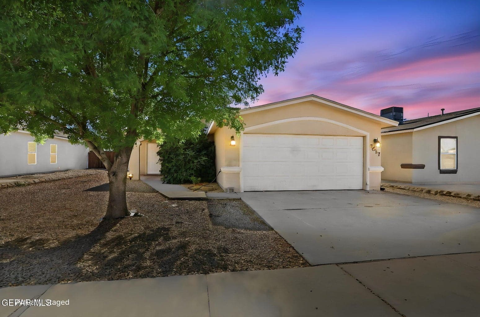 7017 PANDORA Street