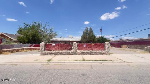 Photo of 8063 GLENDALE Avenue