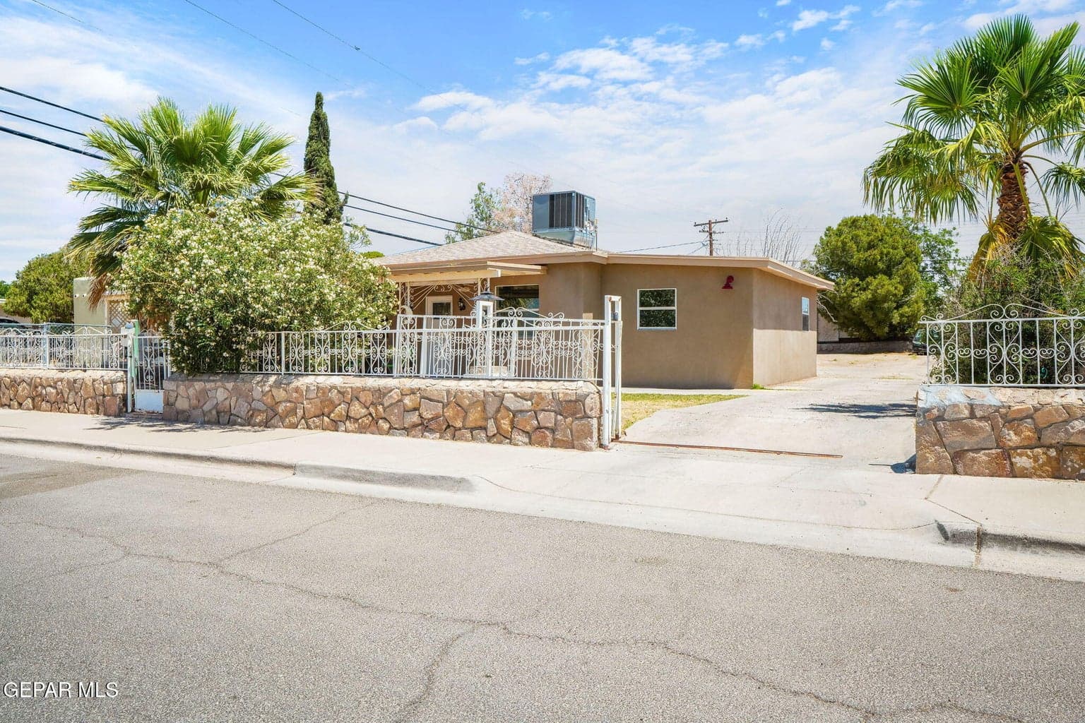 7591 Hacienda Ave-2
