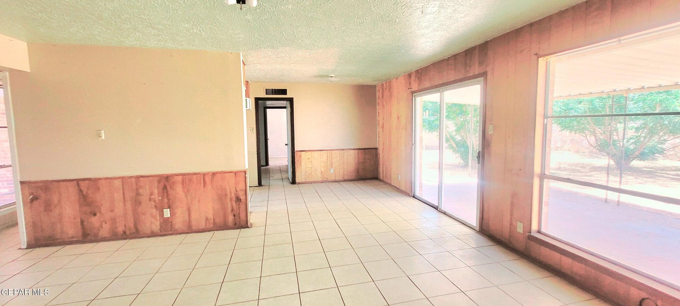 Breakfast Rm and Backyard