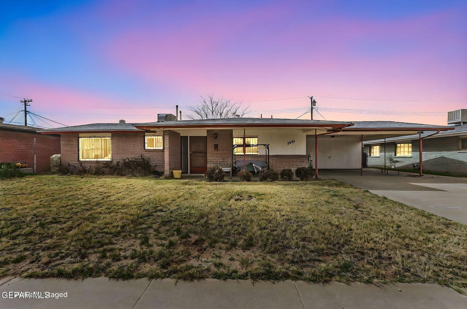 3009 Flax St Dusk