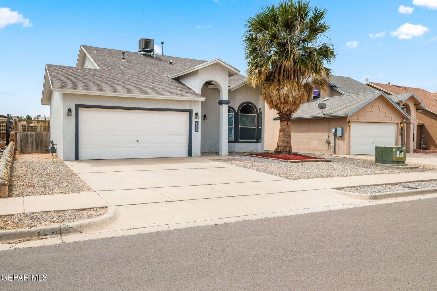 732 Desert Ash Dr-2