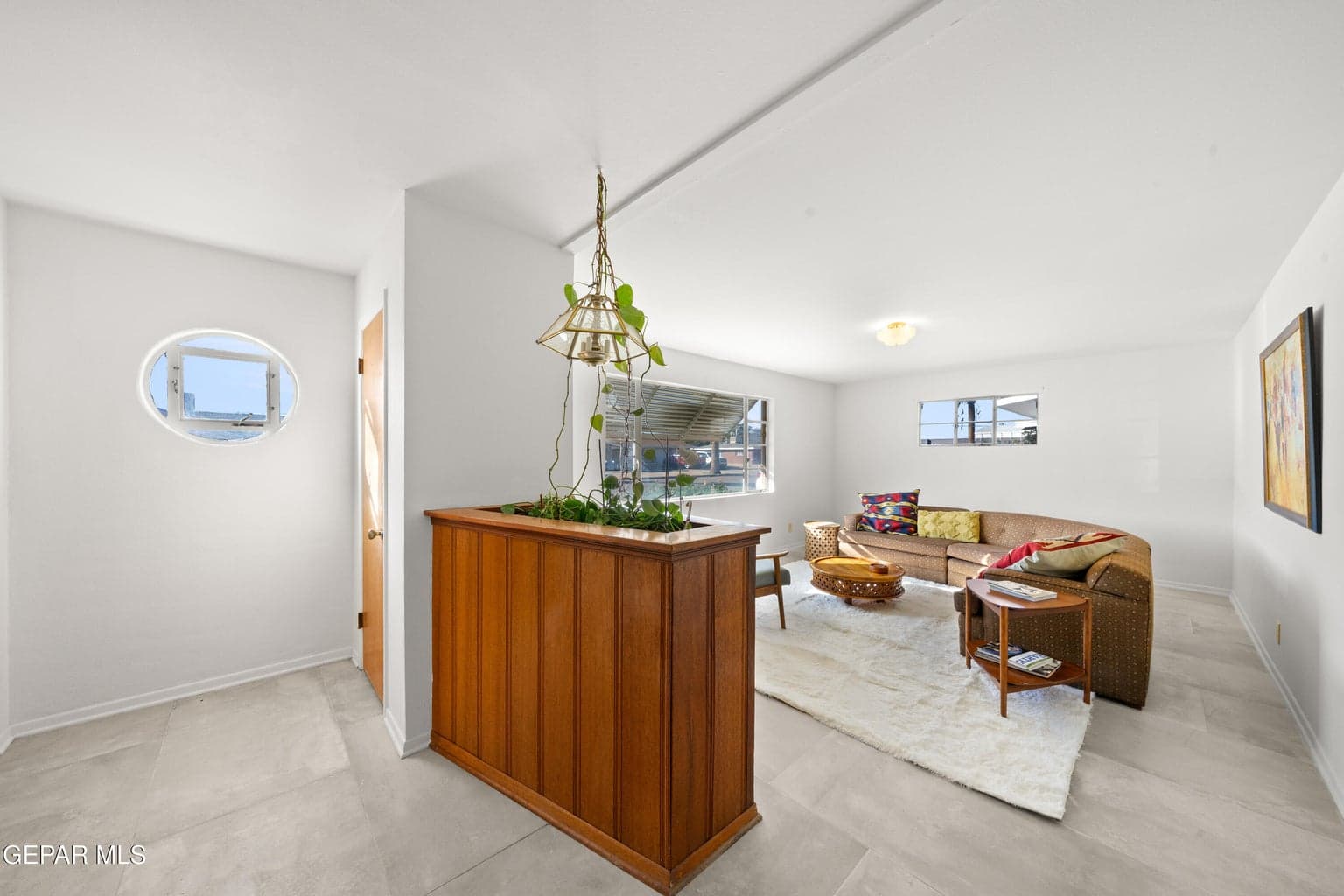 1512 Meadowview Drive