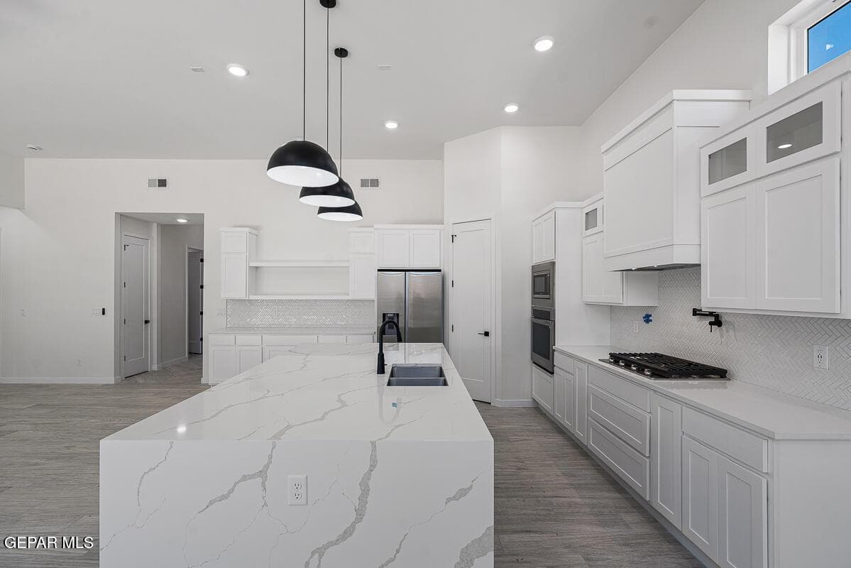 2390 Enchanted Knoll -7