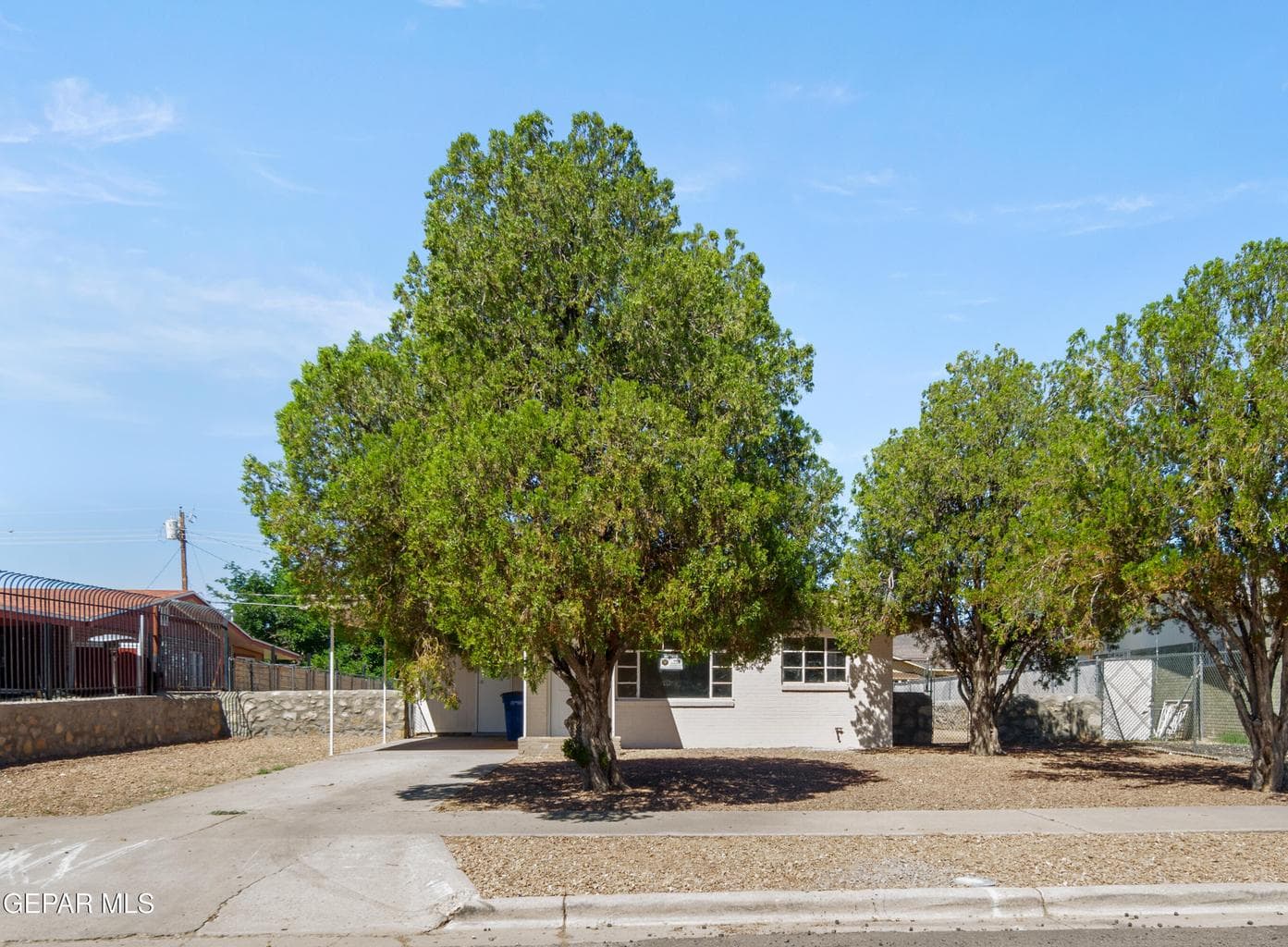 9309 VICKSBURG Drive