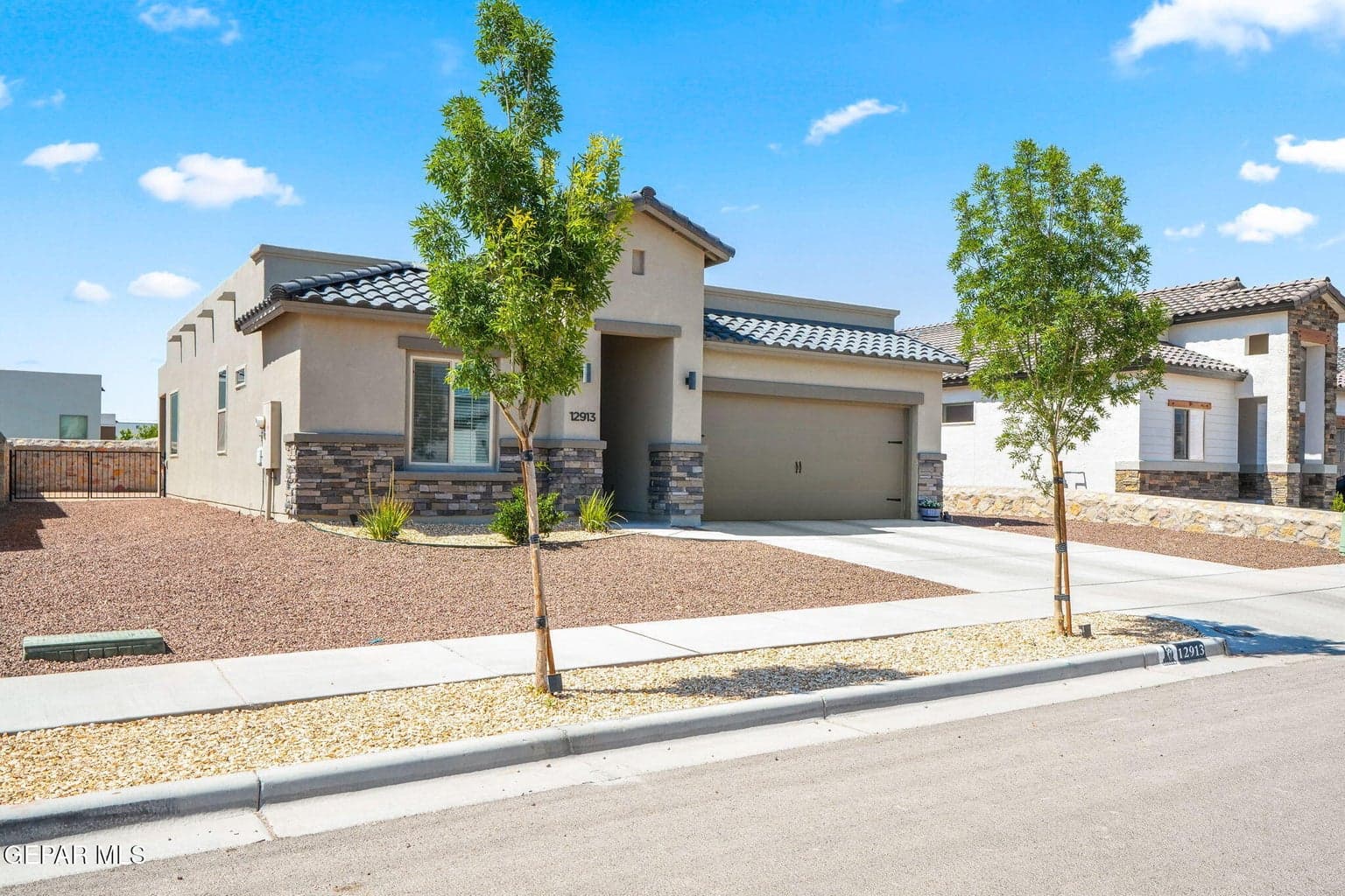 12913 Pontesbury Dr-3