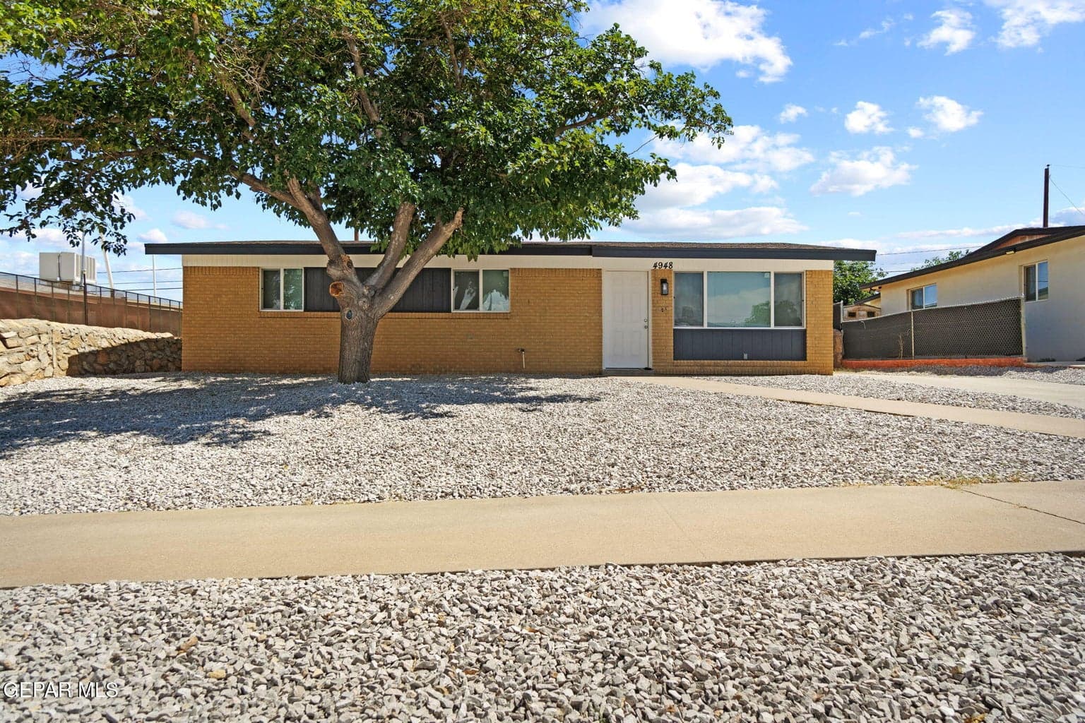 4948 Royal Drive