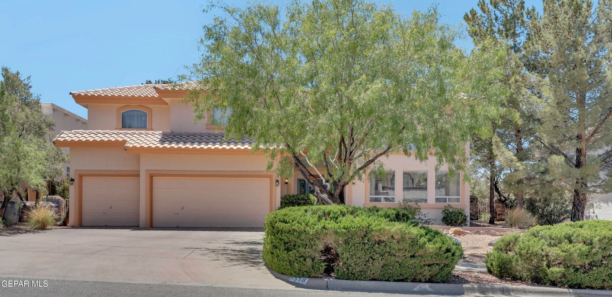 6558 EAGLE RIDGE Drive