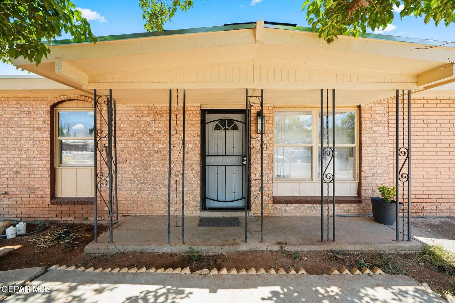 10520 Murphy St-4