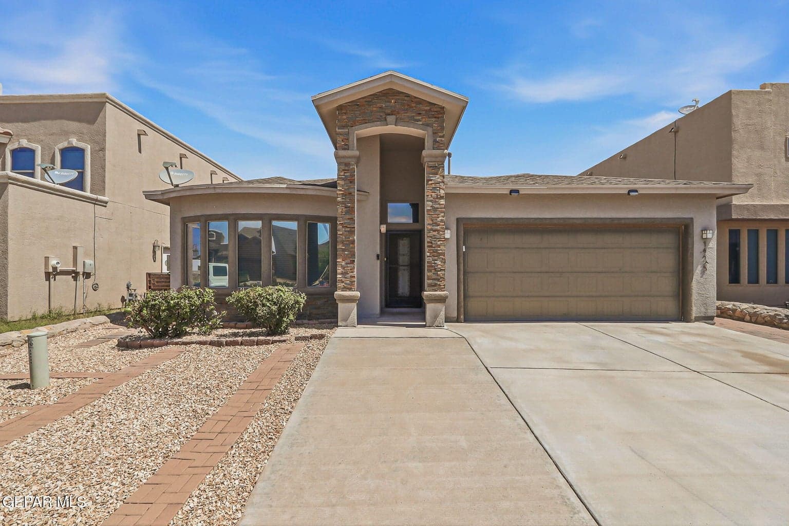 14425 JOHNNY MATA Drive
