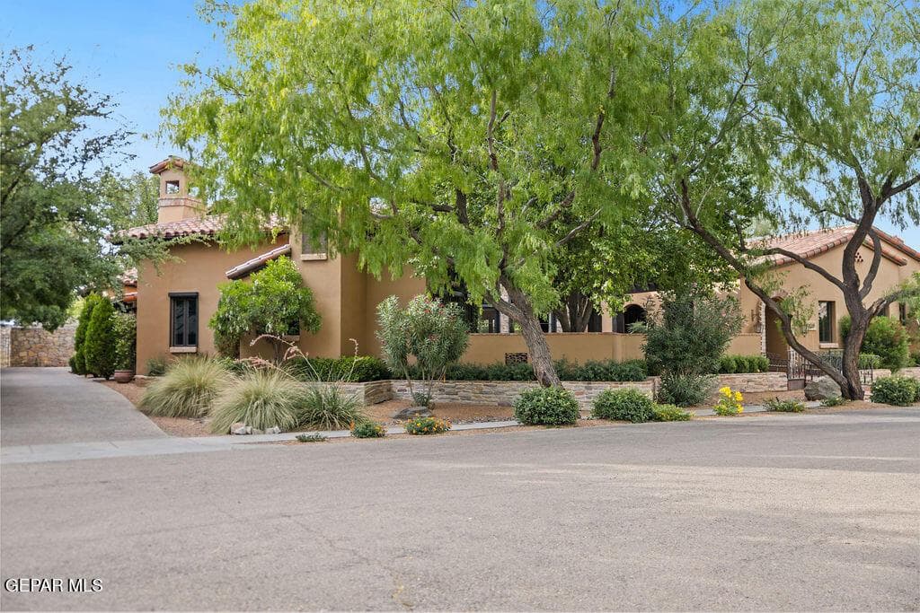 Photo of 209 VILLA SERENA Court