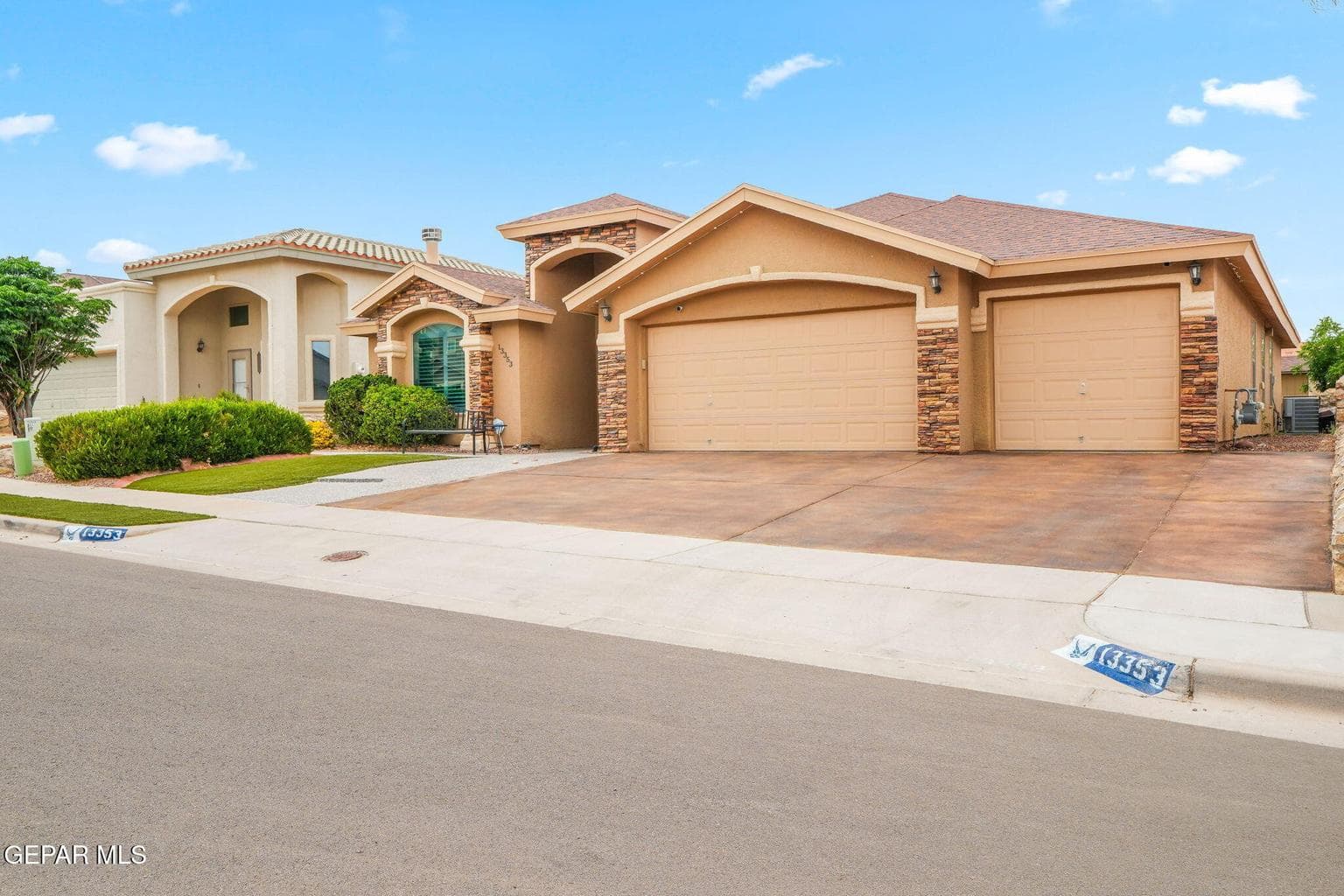 13353 Emerald Hills-2