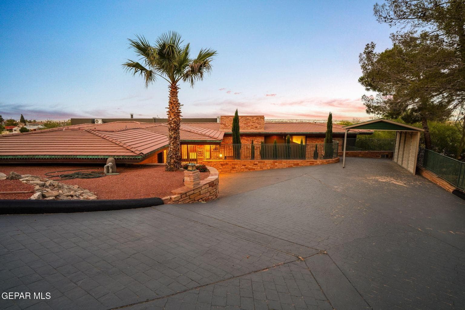 2304 Red Bluff Rd-3
