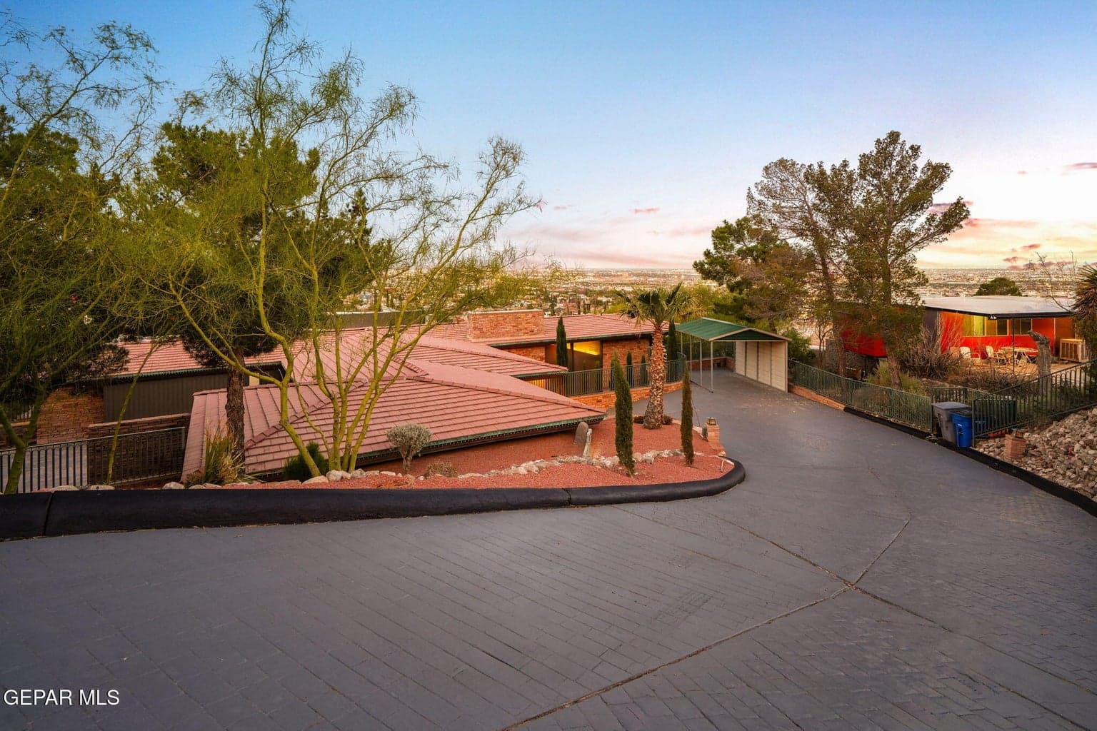 2304 Red Bluff Rd-4