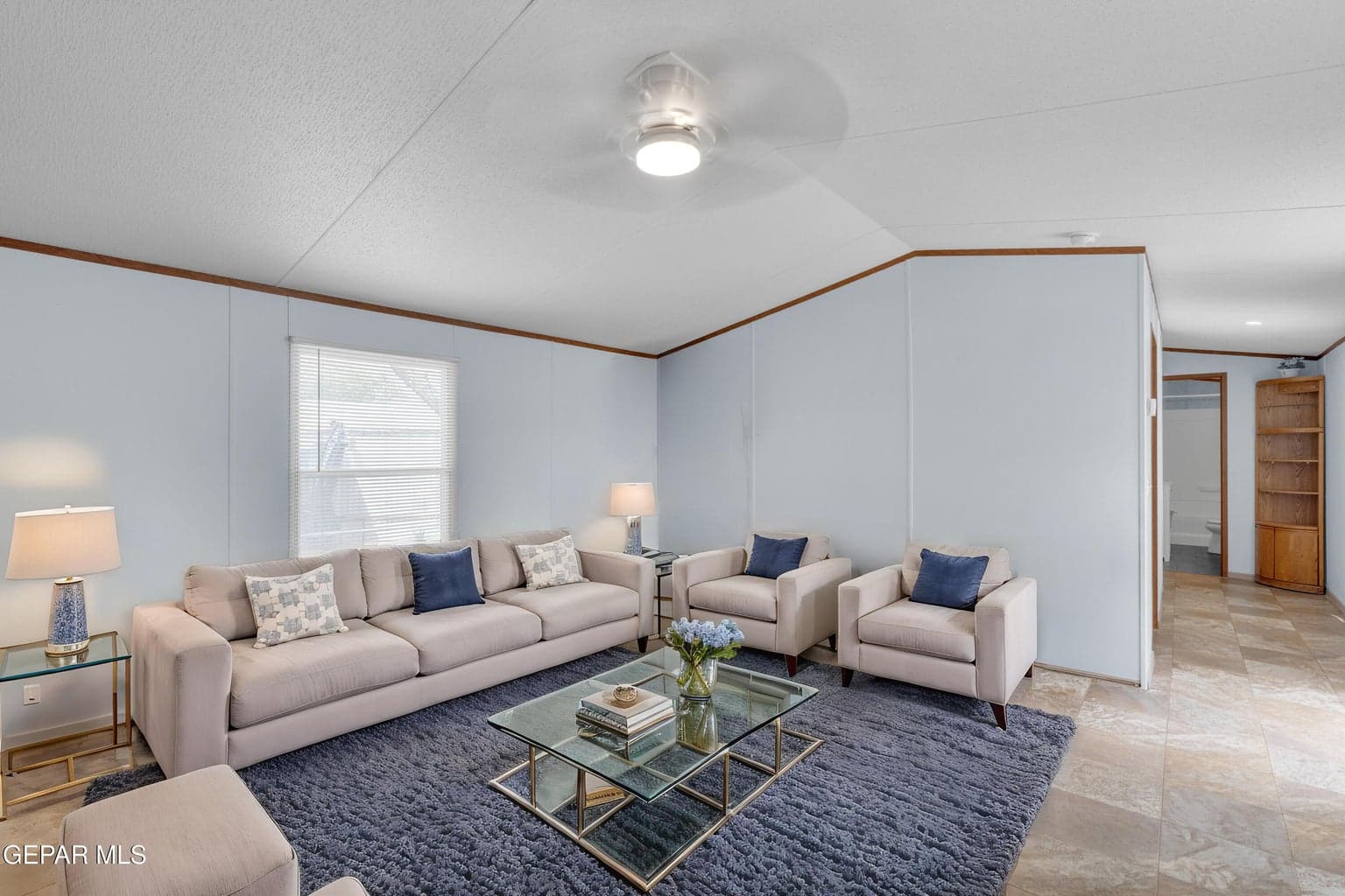 LivingRoom_02