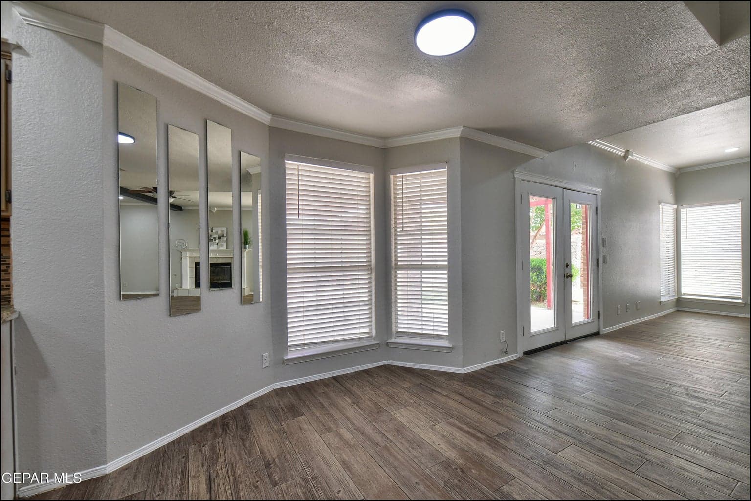 Breakfast area open to family room