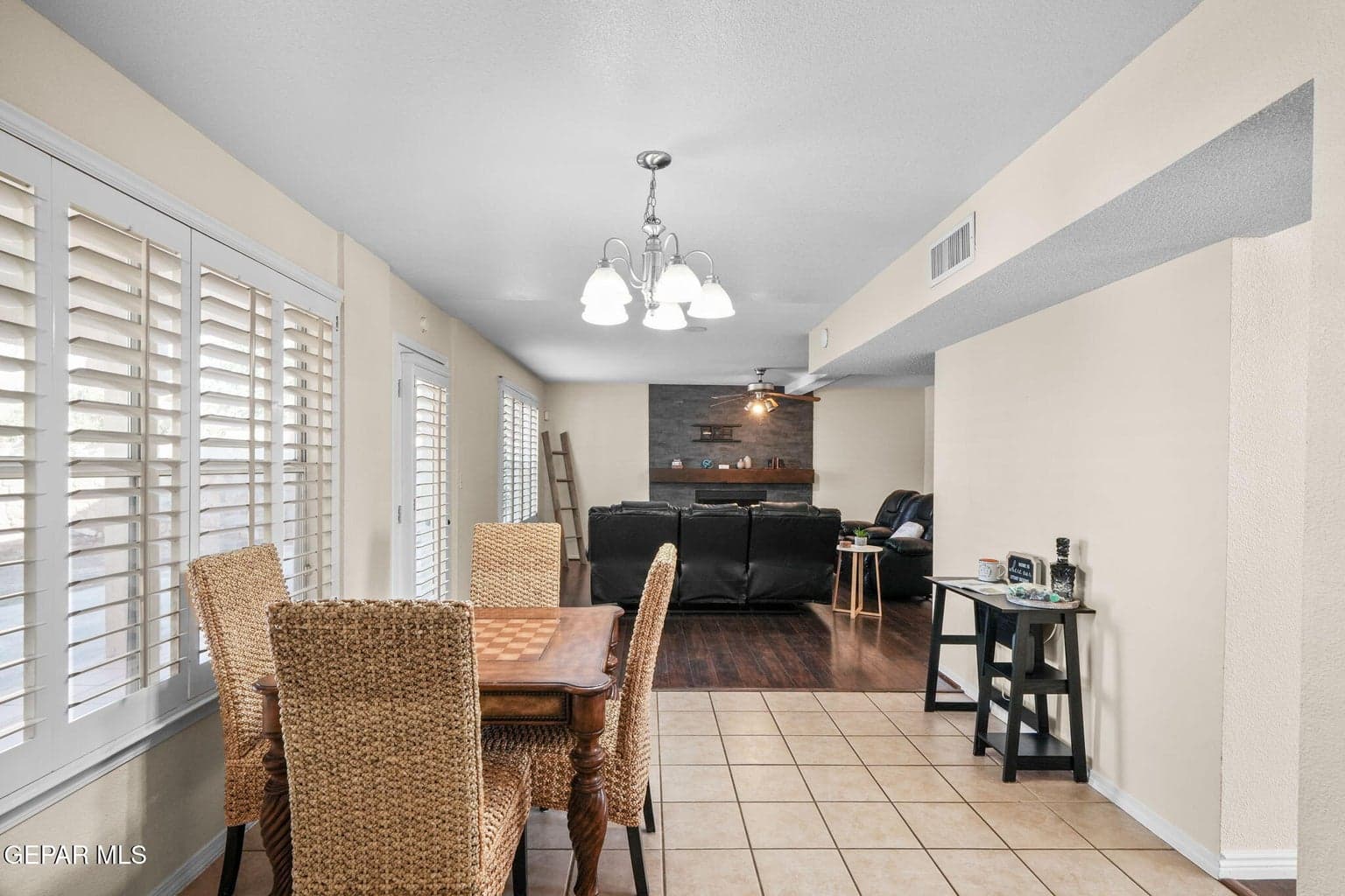 3340 Tierra Nevada Dr-11