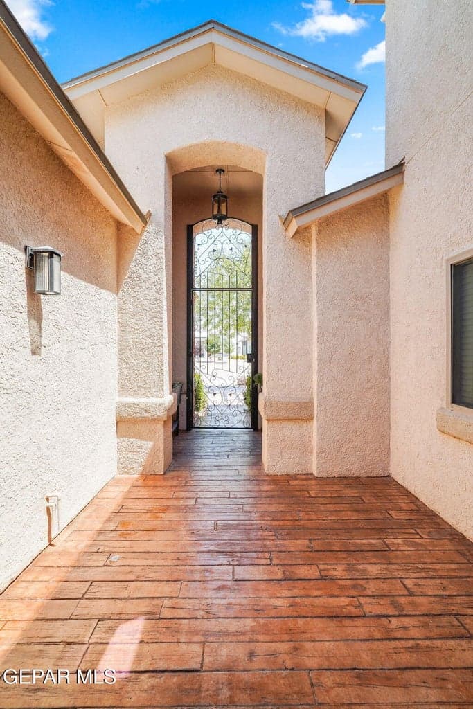 13813 Villa Vista-8