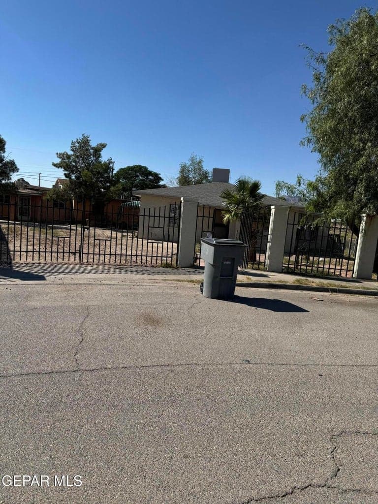 Photo of 447 Chesak Circle