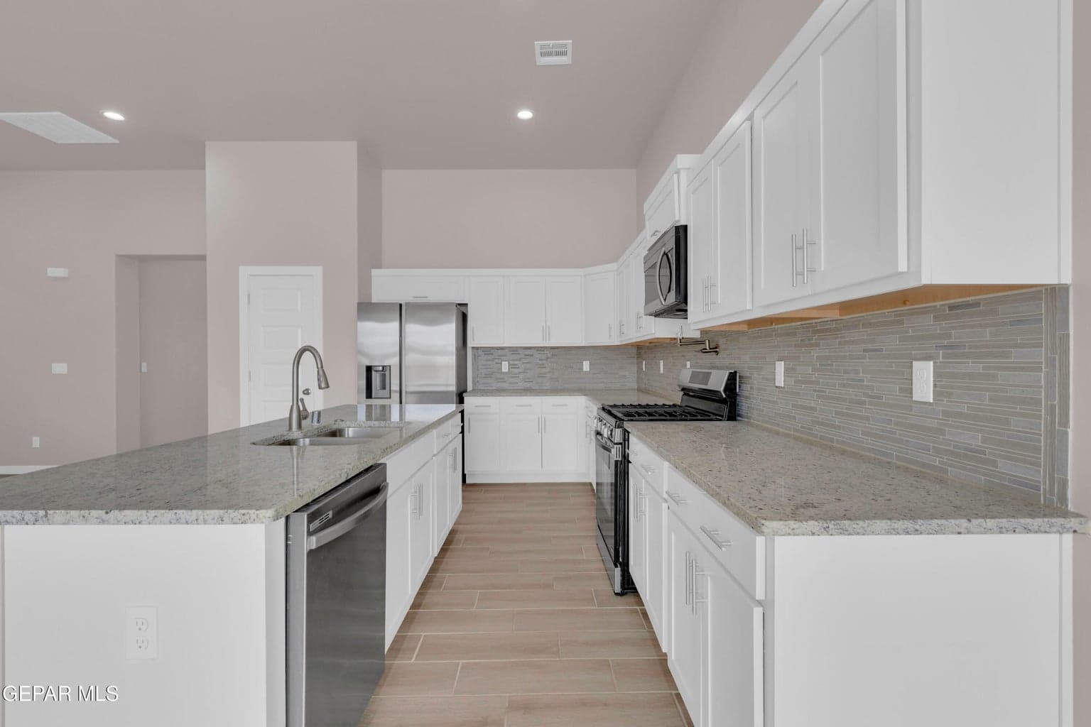 Kitchen side