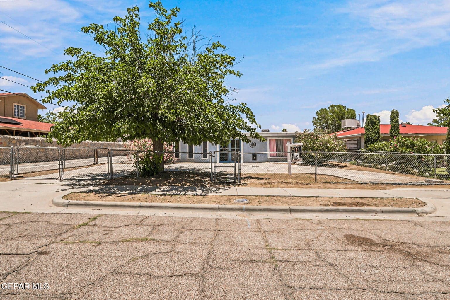 Photo of 4507 ARLEN Avenue