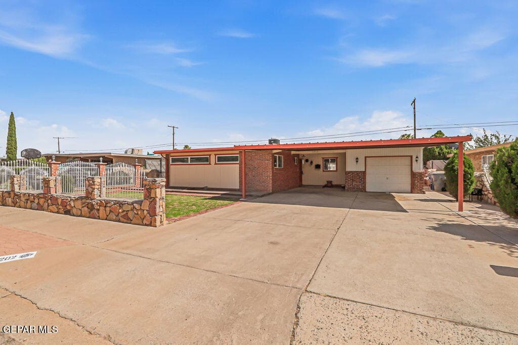 5202 JERRY Drive