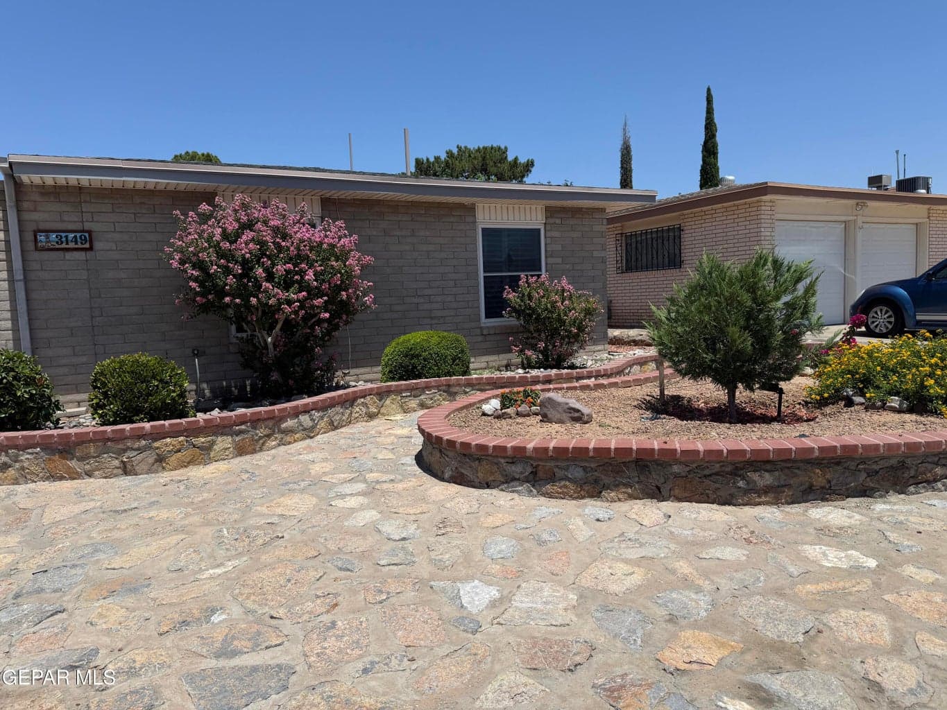 Photo of 3149 EDGEROCK Drive
