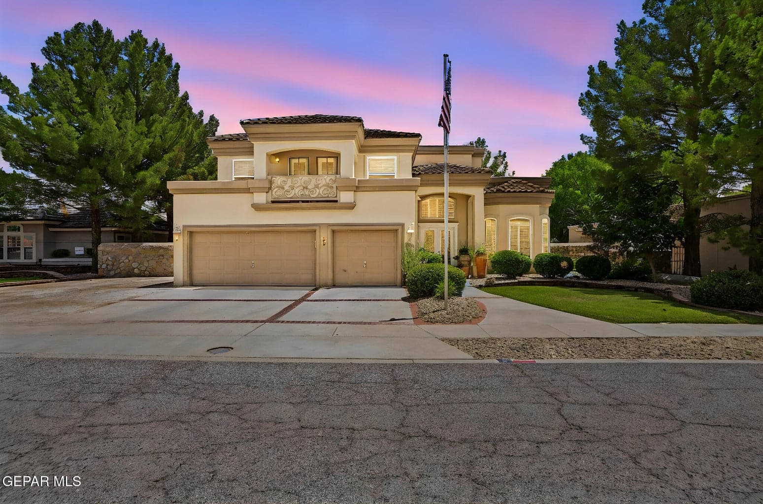 604 ROSINANTE Road