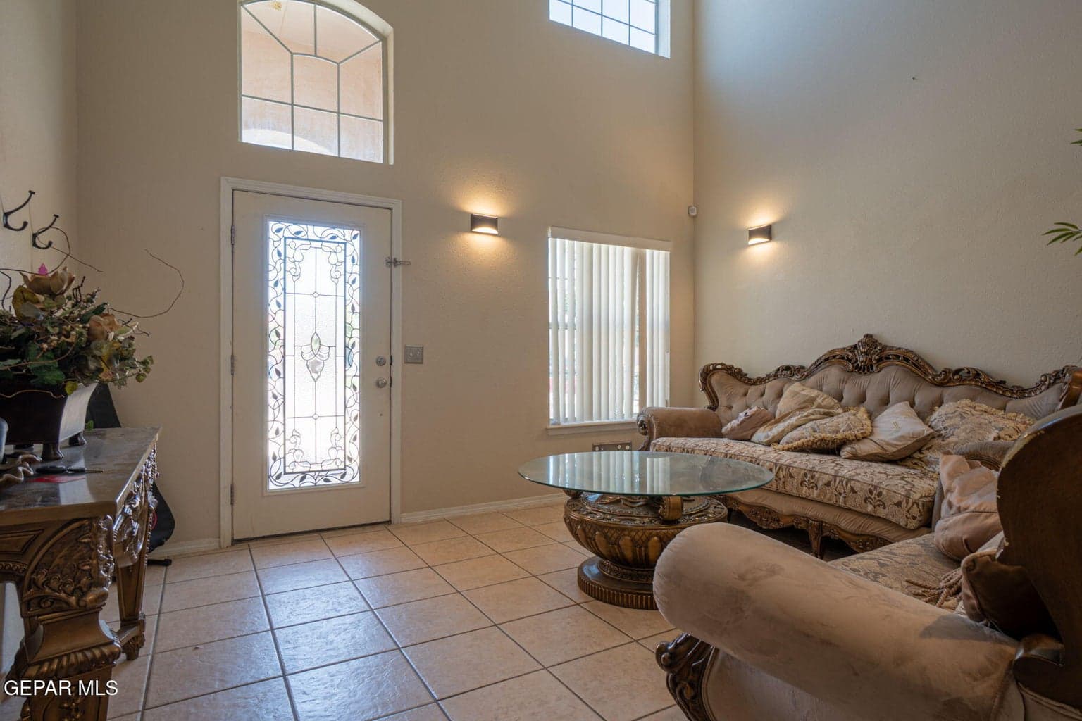 TierraAurora-Living Room-Door 4
