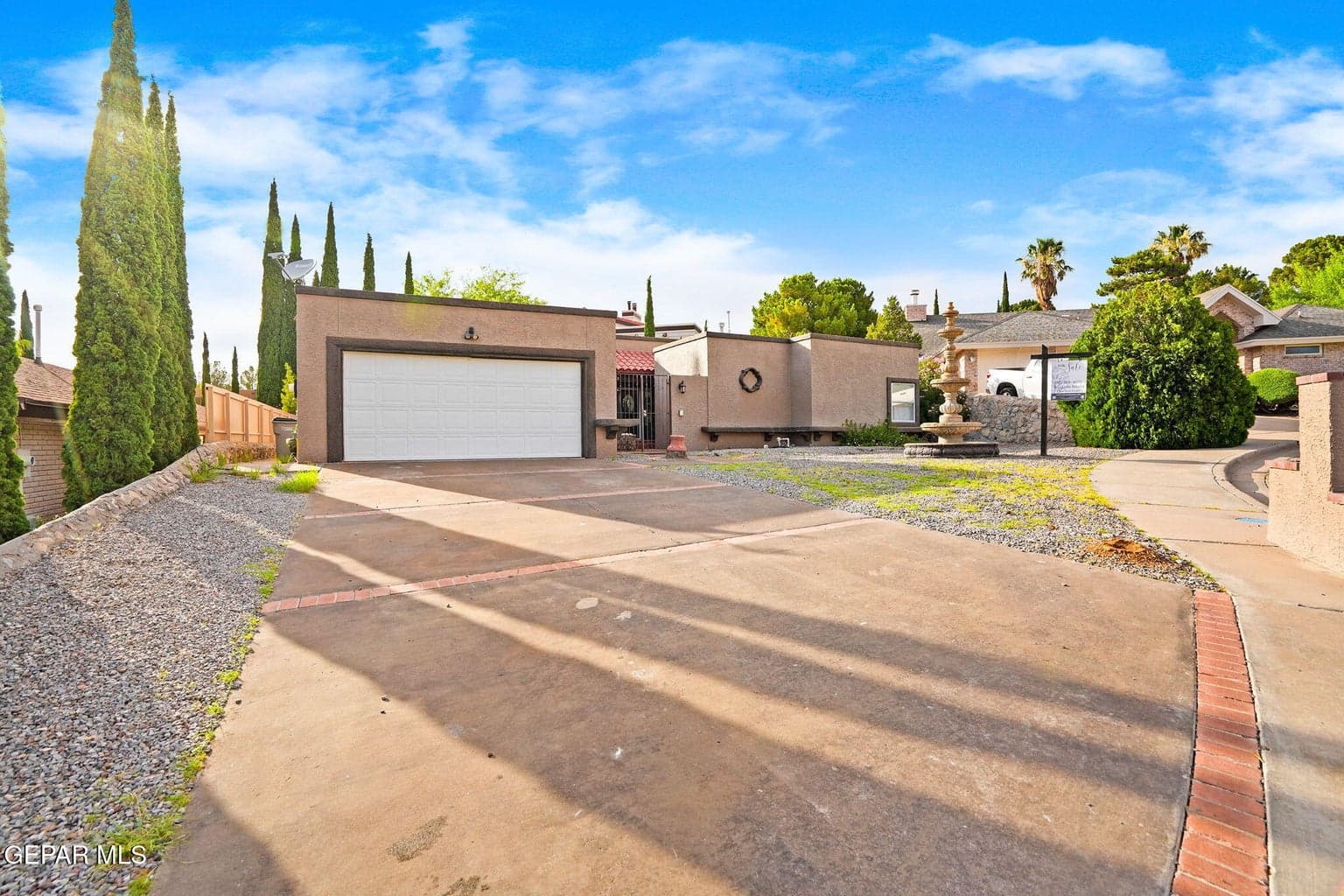 540 SPRING CREST Drive