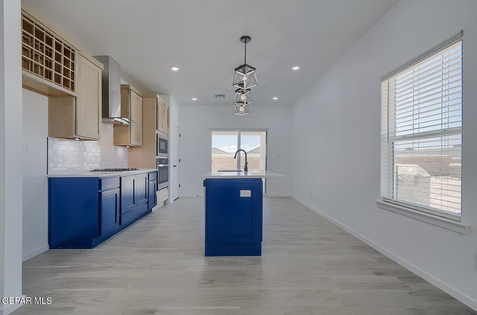 13836-Paseo-de-Gloria-Kitchen-2