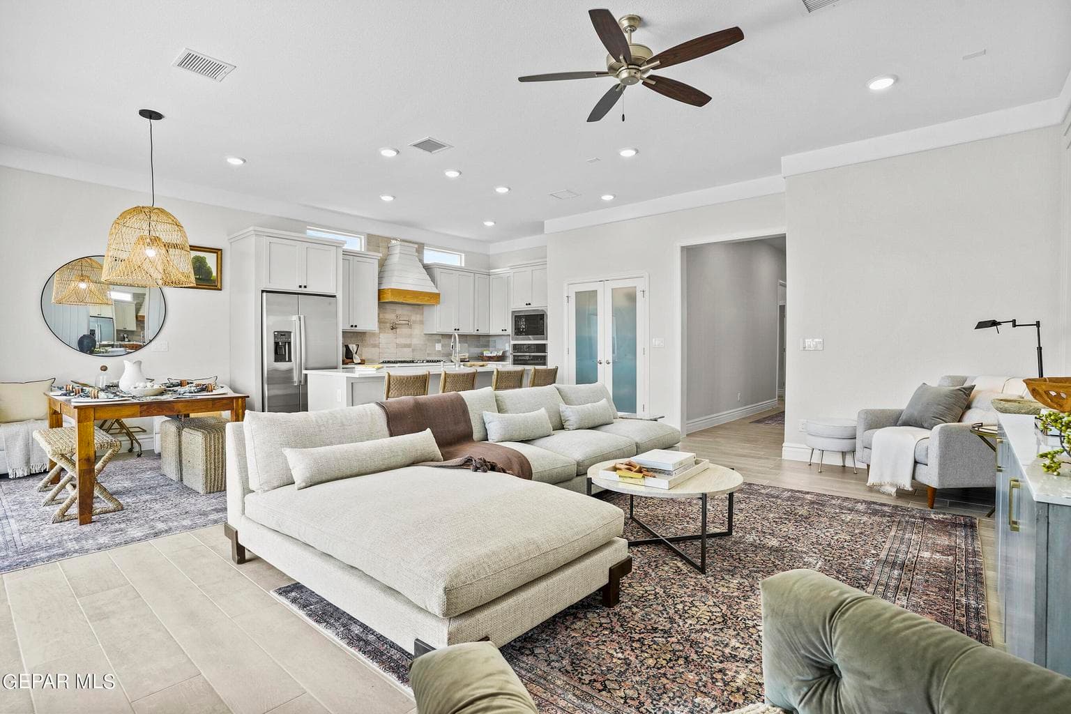 925 Pettus-15