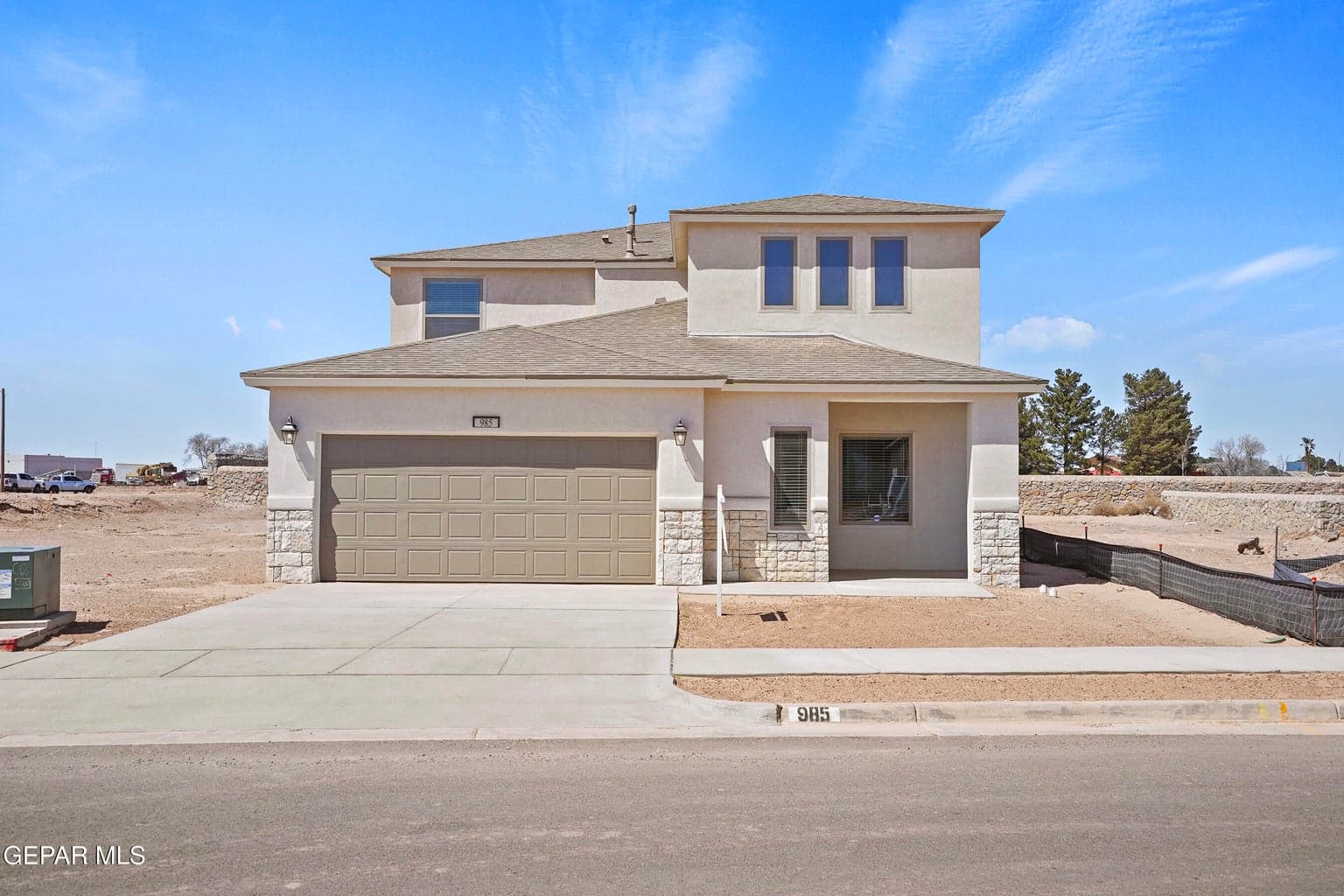 985 Barbara Avenue