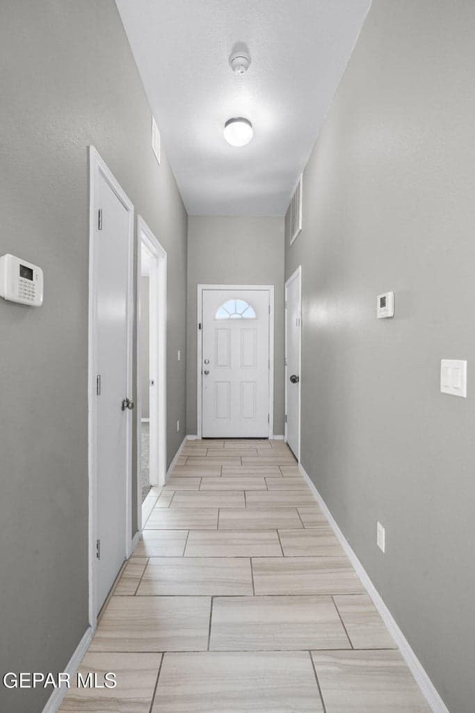 805 Whitebrush Dr-5