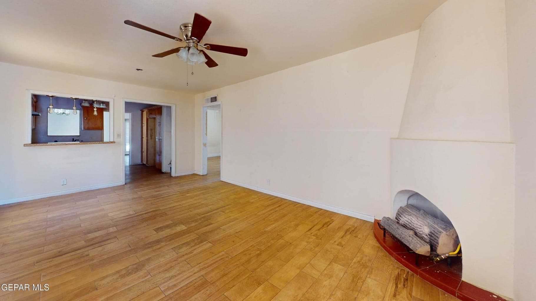 3729-Memphis-Ave-Living-Room