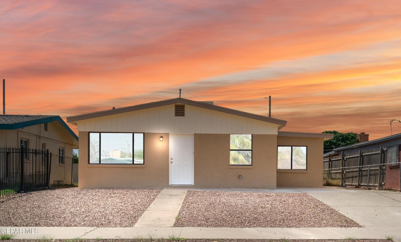 236 PAPAYA Street