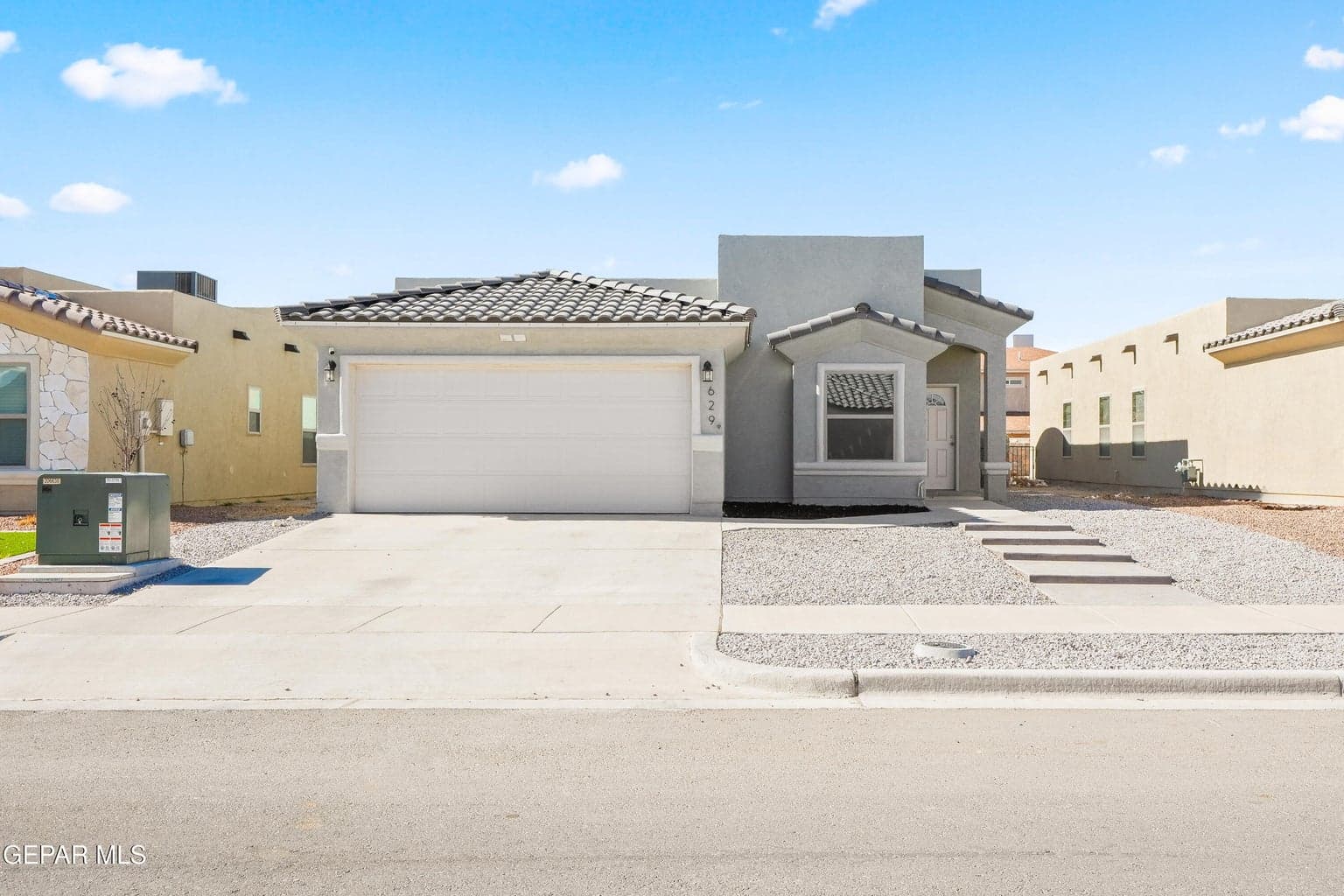 629 CEDARWOOD Drive