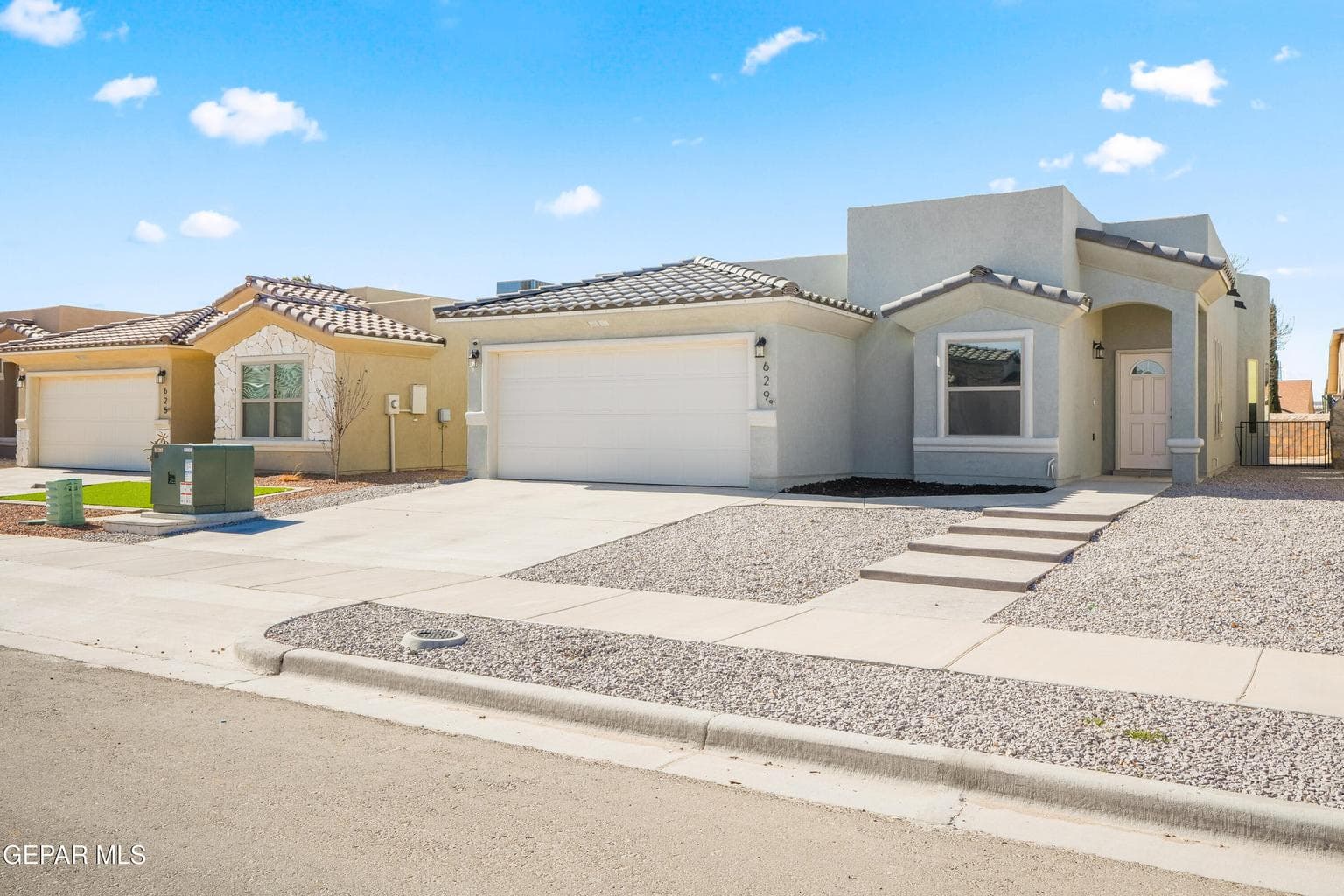 629 Cedarwood-2