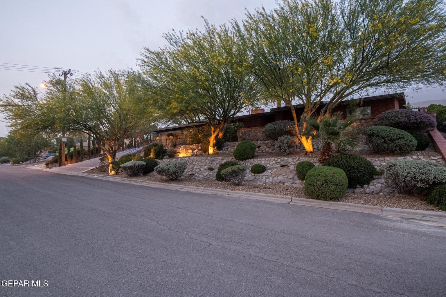 4006 FLAMINGO Drive