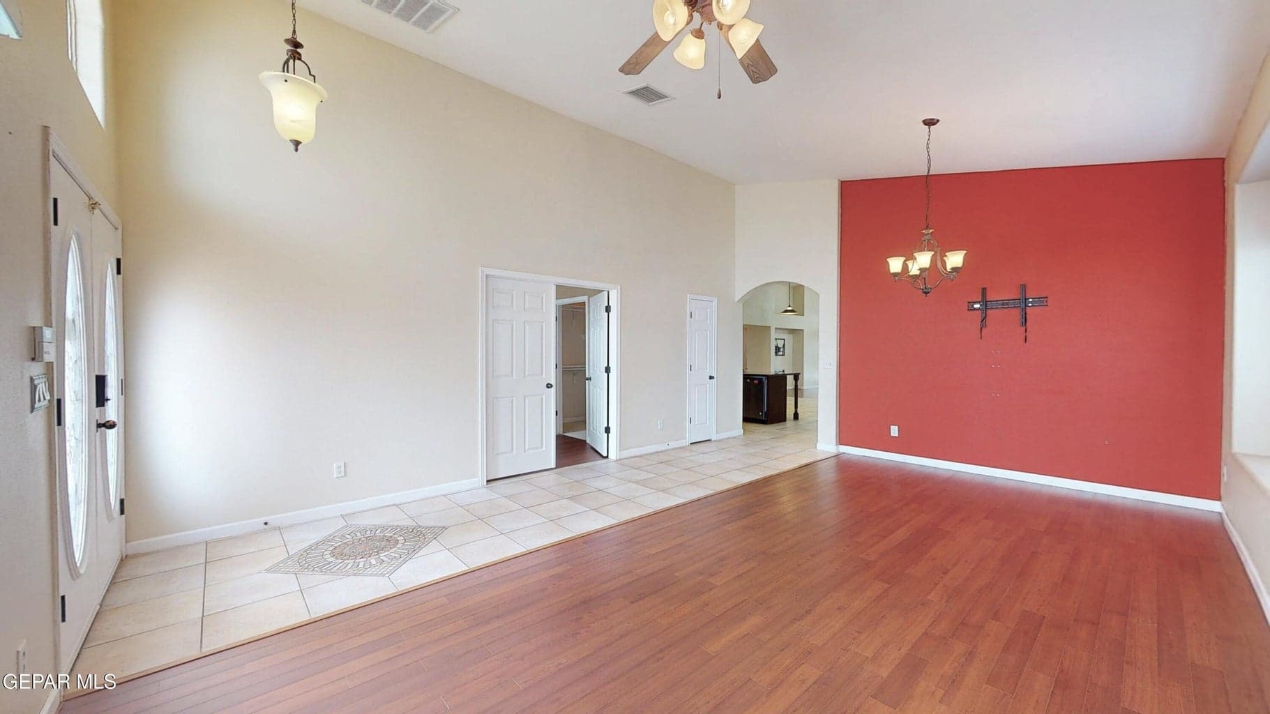4th bedroom located in this area.