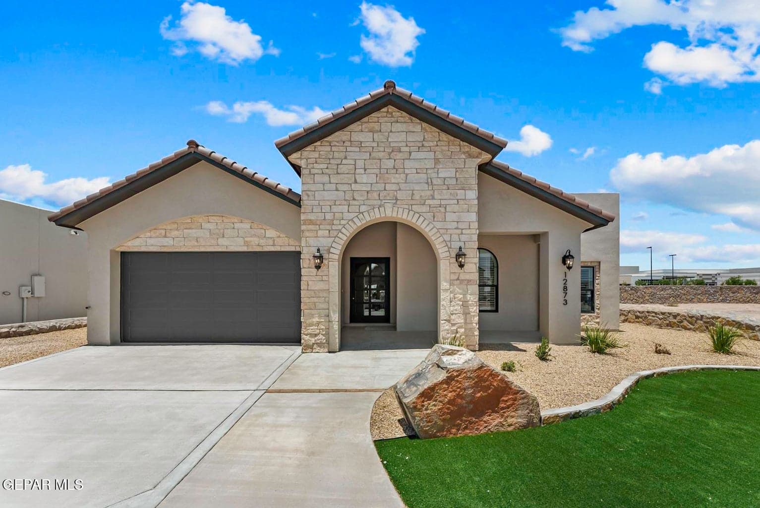 12873 Kingsbury MLS-34