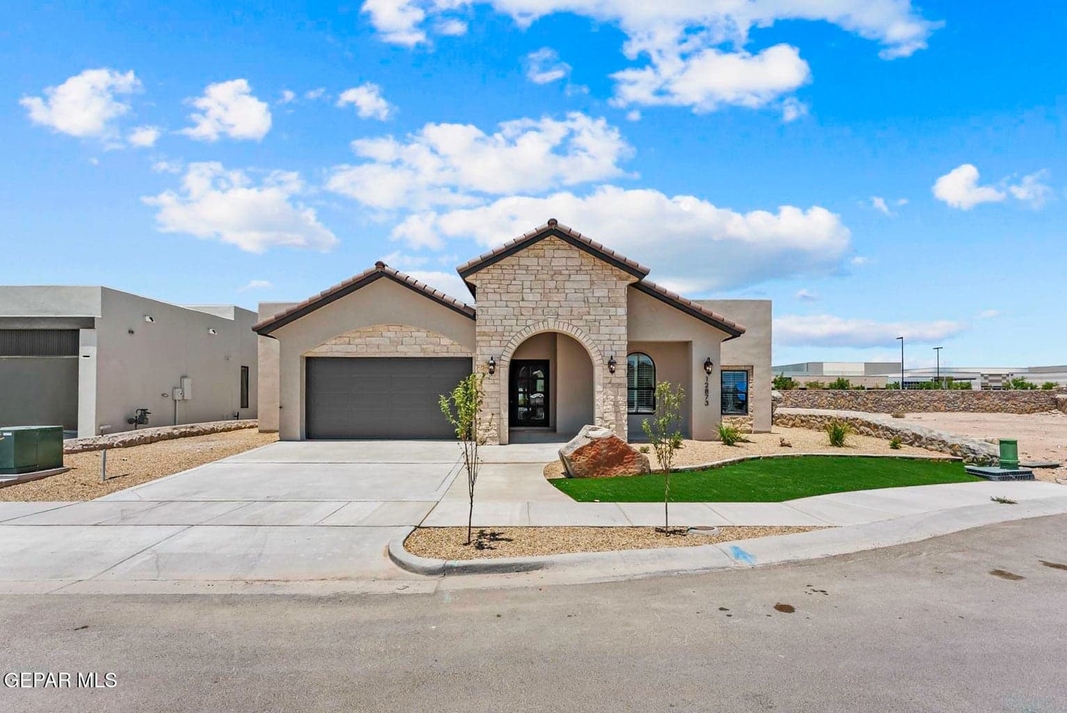 12873 Kingsbury MLS-35