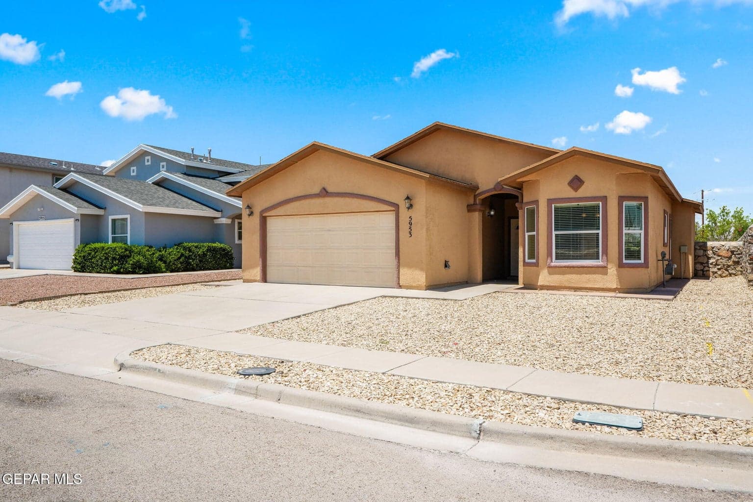 5953 Redstone Rim Dr-2