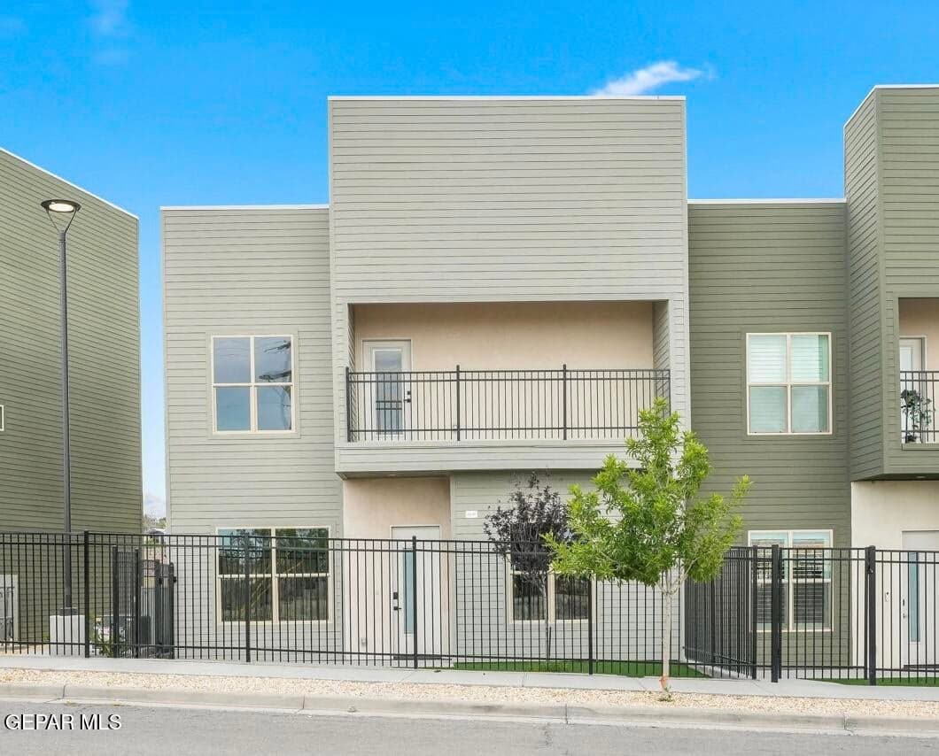Photo of 201 Desert Pass Street B-7